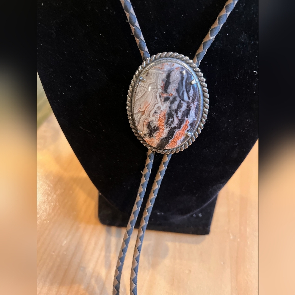 Rivers tone Bolo Tie